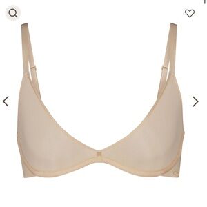 Skims Weightless Scoop Bra